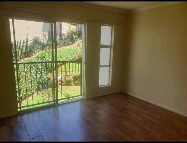 2 BEDROOM APARTMENT FOR SALE IN NORTHCLIFF
